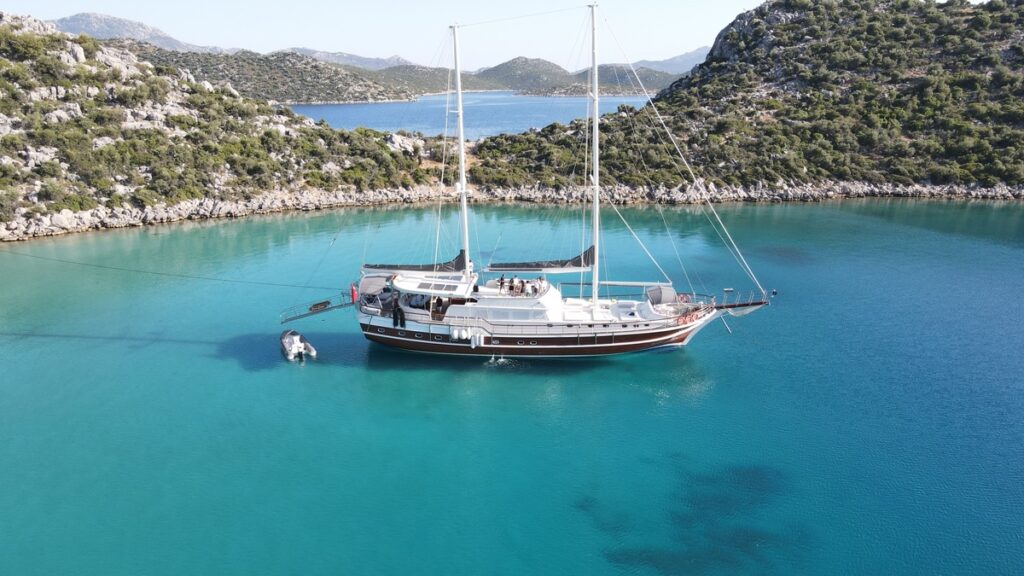 luxury yacht in albania