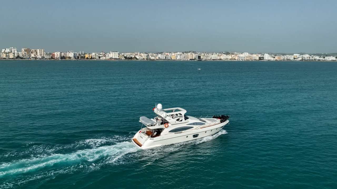 Photo- Yaht - Se La Vie-26